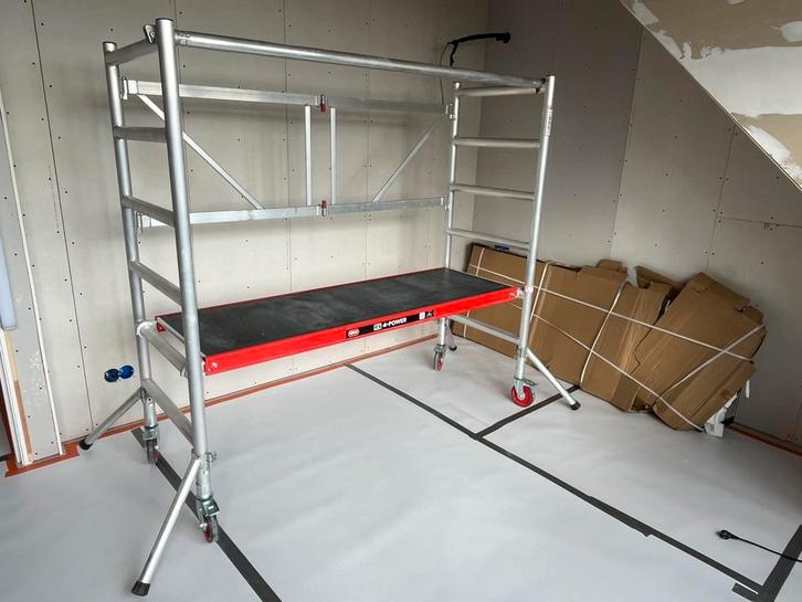 Altrex RS 44-power kamersteiger te huur, Doe-het-zelf en Verbouw, Steigers, Gebruikt, Rolsteiger of Kamersteiger, Minder dan 2 meter