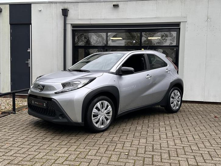 Toyota Aygo X 1.0 VVT-i S-CVT Play Automaat | Climate contro, Auto's, Toyota, Bedrijf, Te koop, Aygo X, ABS, Achteruitrijcamera