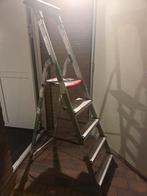 Stevige Trap - Werkt Perfect!, Doe-het-zelf en Verbouw, Ladders en Trappen, Ophalen of Verzenden