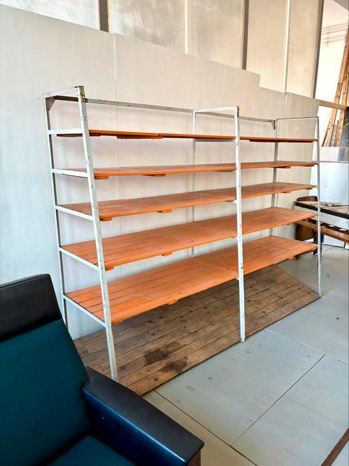 Unieke stoere vintage stelling kast, met mooi verloop, Huis en Inrichting, Kasten | Stellingkasten, Gebruikt, Ophalen