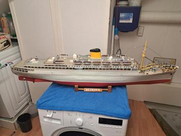 MS Oranje passagiersboot beschikbaar voor biedingen