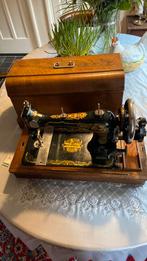 Singer handslinger-naaimachine van 1900, Antiek en Kunst, Antiek | Naaimachines, Ophalen of Verzenden