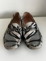 Tod's Zebra Loafers Maat 39, Ophalen of Verzenden, Gedragen, Zwart, Instappers
