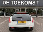 Lancia DELTA 1.4 M.AIR PLATINO Panorama Dak Parkeerhulp supe, Voorwielaandrijving, 4 cilinders, Met garantie (alle), Wit