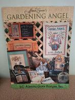 Gardening angel  Borduurpatronen, Ophalen of Verzenden, Nieuw, Handborduren, Patroon