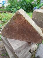 Bisschopsmuts (driehoek tegel), terras of tuin -bijna gratis, Tuin en Terras, Grind, Keien en Split, Ophalen, Overige materialen