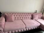 Roze suède bank - zo goed als nieuw!, Huis en Inrichting, Banken | Sofa's en Chaises Longues, Ophalen, 300 cm of meer, 75 tot 100 cm