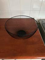 Zwarte metalen schaal - modern design, Huis en Inrichting, Woonaccessoires | Schalen en Manden, Overige materialen, Schaal, Rond