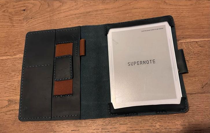SuperNote hoes, handgemaakt rijtuigleer, Computers en Software, E-readers, Zo goed als nieuw, Ophalen of Verzenden