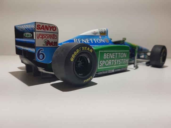F1 Benetton B194 JJ Lehto 1/18, Hobby en Vrije tijd, Modelauto's | 1:18, Zo goed als nieuw, Auto, MiniChamps, Ophalen of Verzenden