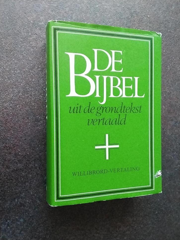 Bijbels, nederlands, Duits, frans, Engels/Koreaans, Boeken, Godsdienst en Theologie, Gelezen, Ophalen of Verzenden