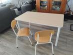 Kids tafel met twee stoelen, Kinderen en Baby's, Kinderkamer | Tafels en Stoelen, Ophalen of Verzenden, Zo goed als nieuw, Tafel(s) en Stoel(en)