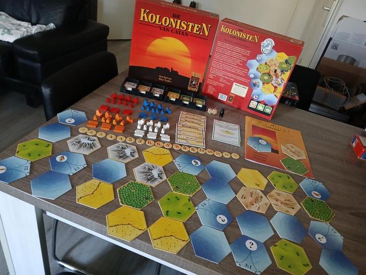 De kolonisten van Catan, Hobby en Vrije tijd, Gezelschapsspellen | Bordspellen, Zo goed als nieuw, Een of twee spelers, Drie of vier spelers