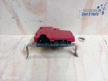 Zekeringskast Accu Renault Kangoo II 243110901R 2011 - 2016 beschikbaar voor biedingen