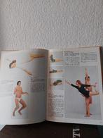 Unisex Yoga Lilian Donat Richard Widdows Yvonne Deutch 1975, Ophalen, Meditatie of Yoga, Zo goed als nieuw, Instructieboek