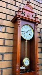 Mooie klok met speciaal uurwerk, Antiek en Kunst, Ophalen of Verzenden