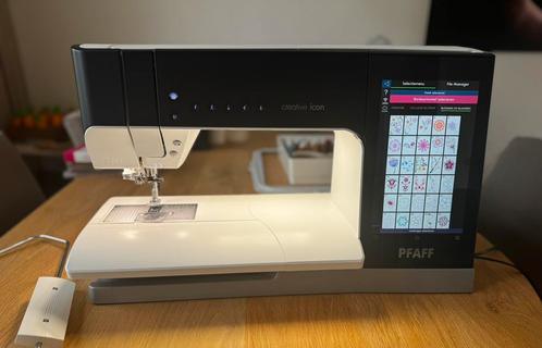 Geweldige naai-borduurmachine  PFAFF Creative Icon 1 !, Hobby en Vrije tijd, Borduren en Borduurmachines, Zo goed als nieuw, Borduurmachine