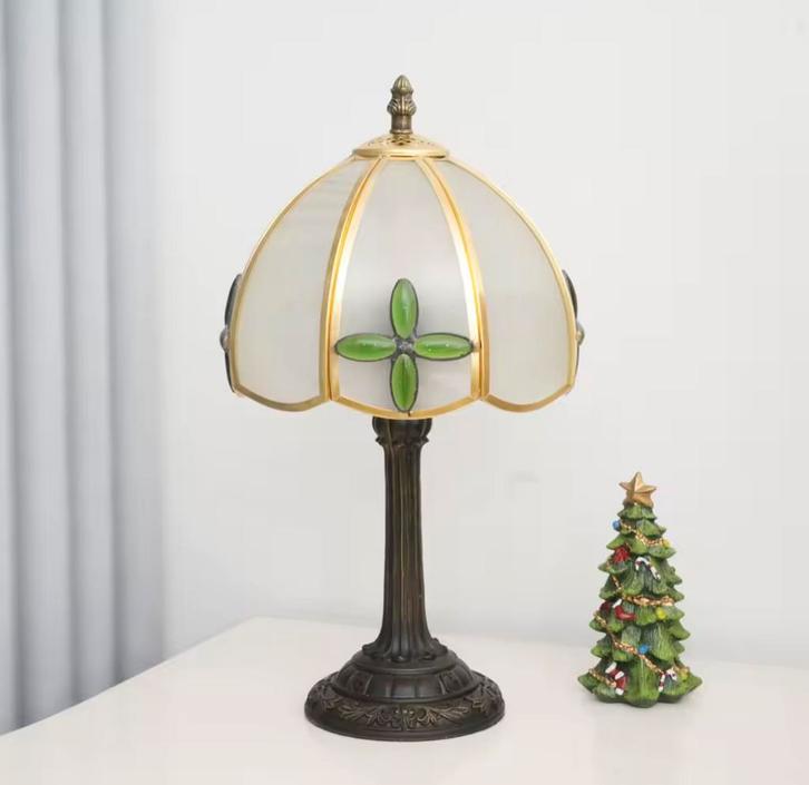 Klavertje Vier Glas-in-Lood Tafellamp – €64,50, Huis en Inrichting, Lampen | Tafellampen, Nieuw, Verzenden
