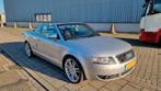 Audi A4 2.4 V6 125KW Cabrio AUT 2002 Grijs, Auto's, Metallic lak, Zwart, Cabriolet, 4 stoelen
