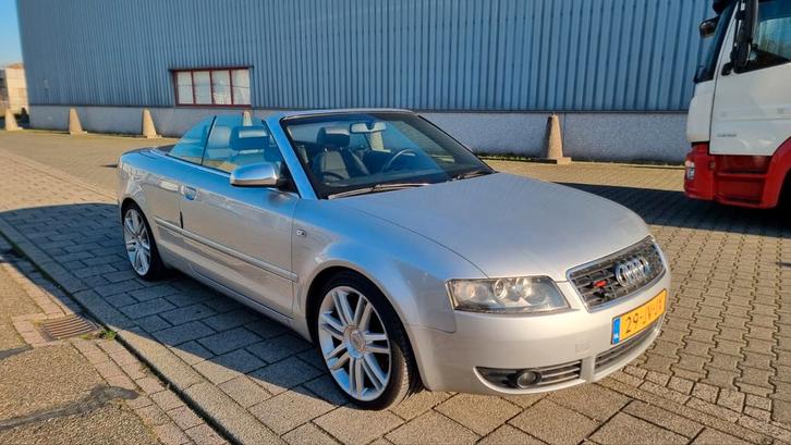 Audi A4 2.4 V6 125KW Cabrio AUT 2002 Grijs, Auto's, Audi, Particulier, A4, ABS, Airbags, Airconditioning, Alarm, Boordcomputer