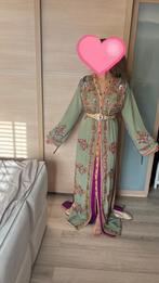 Nieuwe Marokkaanse Takchita Jurk inclusief Riem, Ophalen of Verzenden, Nieuw, Maat 38/40 (M), Groen