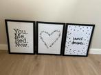 Als nieuw! 3 lijsten zwart en posters 30x40 cm, Huis en Inrichting, Woonaccessoires | Wanddecoraties, Ophalen of Verzenden, Zo goed als nieuw