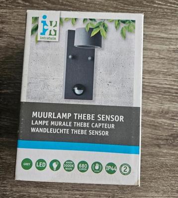 Intratuin wandlamp Thebe sensor grijs beschikbaar voor biedingen