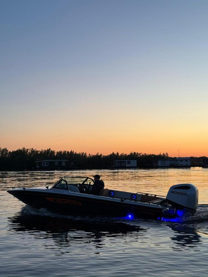 Supra Bravura (motor verkocht), Watersport en Boten, Speedboten, Zo goed als nieuw, 6 meter of meer, Benzine, Polyester, Buitenboordmotor