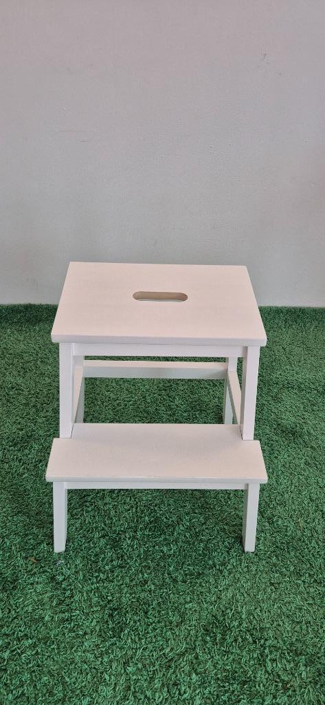 Step stool, Huis en Inrichting, Krukjes, Gebruikt, Hout, In hoogte verstelbaar, Ophalen of Verzenden