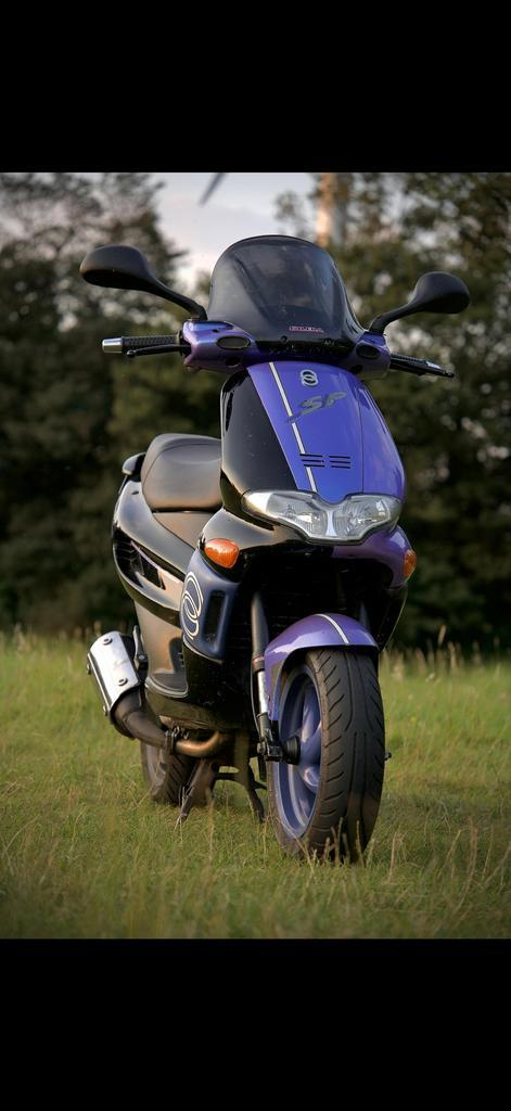 Gilera Runner 180cc DD DG NL kenteken -Volledig Gereviseerd!, Fietsen en Brommers, Brommeronderdelen | Scooters, Zo goed als nieuw