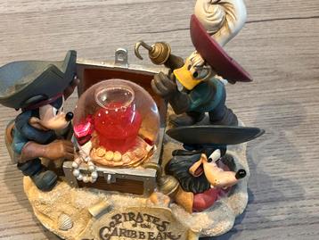 Snowglobe Disney Pirates of the Caribbean beschikbaar voor biedingen