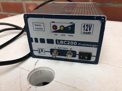 LBC 200 10 Ampere acculader, Caravans en Kamperen, Camper-accessoires, Zo goed als nieuw, Ophalen