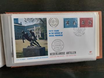 Collectie FDC's Antillen en Suriname in album beschikbaar voor biedingen