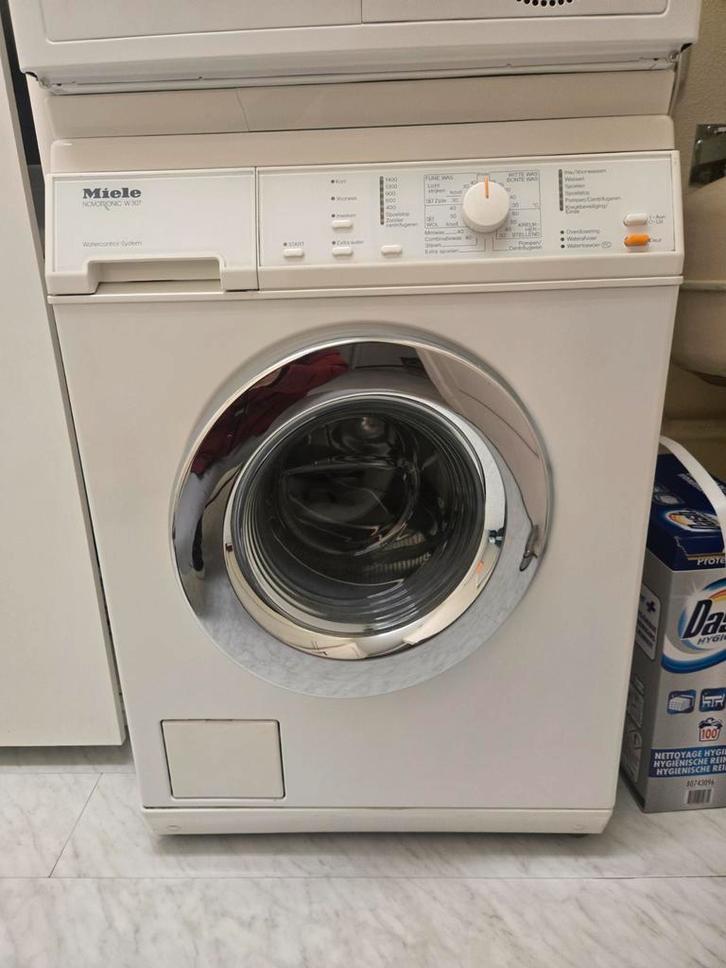 Miele Novotronic W307 - Goed Onderhouden!, Witgoed en Apparatuur, Wasmachines, Gebruikt, Voorlader, 4 tot 6 kg, 85 tot 90 cm, 1200 tot 1600 toeren