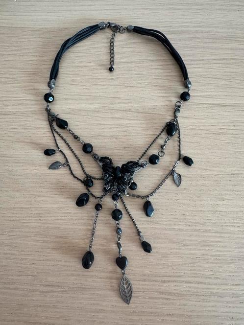 90s goth choker, metal and leather, black beads butterfly, Sieraden, Tassen en Uiterlijk, Kettingen, Zo goed als nieuw, Overige materialen