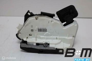 Portierslot links achter VW Golf 7 5K4839015R beschikbaar voor biedingen
