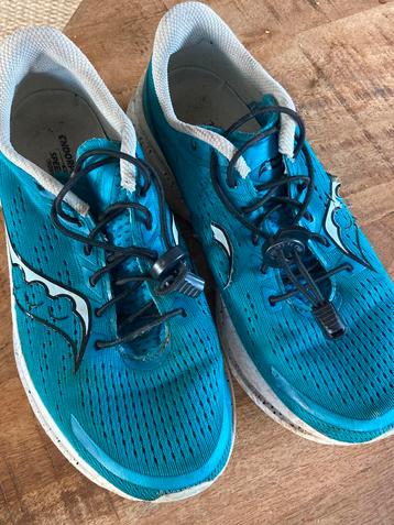 Saucony endorphin speed mt40 beschikbaar voor biedingen