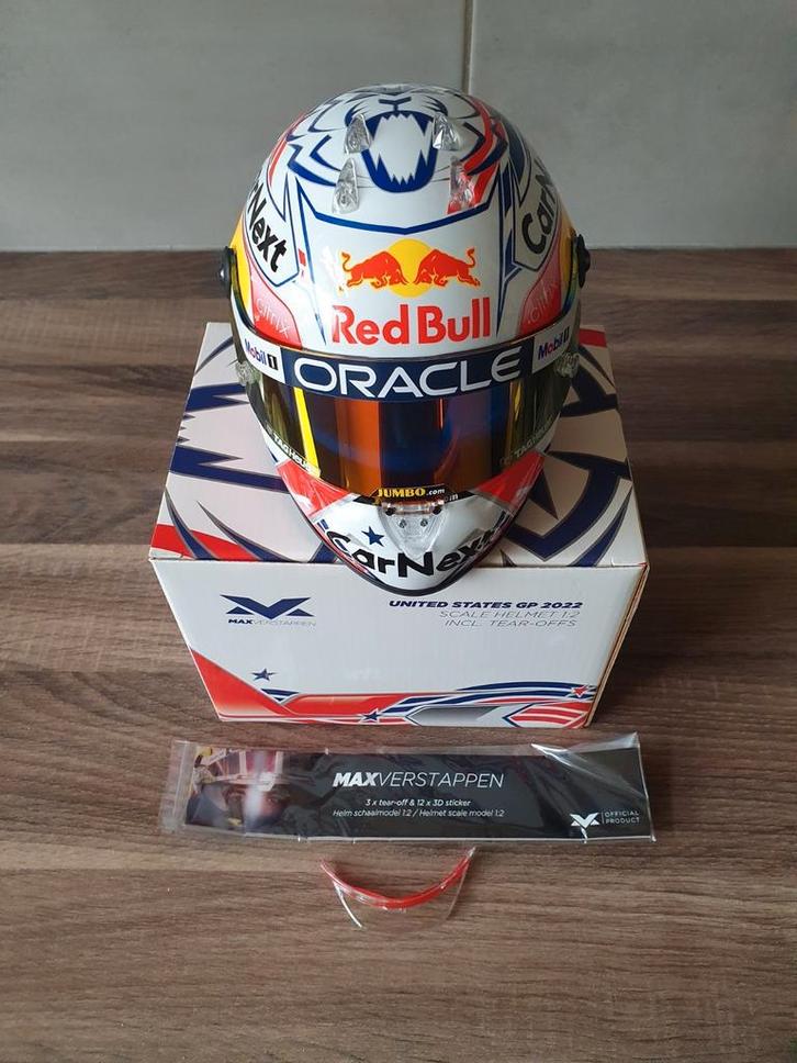 Max verstappen helmpje united states 2022 schaal 1/2, Verzamelen, Automerken, Motoren en Formule 1, Nieuw, Formule 1, Verzenden