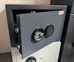 Zeer degelijke Sistec kluis en brandkast elo3 et3, Ophalen, Zo goed als nieuw, Brandkast