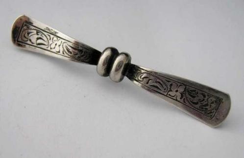 Teka - Oude zilveren broche strik (6759-2295), Sieraden, Tassen en Uiterlijk, Broches, Zo goed als nieuw, Zilver, Zilver, Ophalen