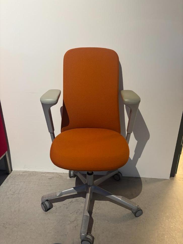 Bureaustoel Hag Sofi, Huis en Inrichting, Bureaustoelen, Zo goed als nieuw, Bureaustoel, Oranje, Ergonomisch, Gaming bureaustoel