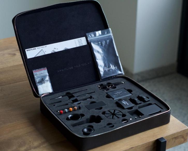 Breitling Field Tool Kit - Collectors Item!, Sieraden, Tassen en Uiterlijk, Overige Accessoires, Nieuw, Ophalen of Verzenden