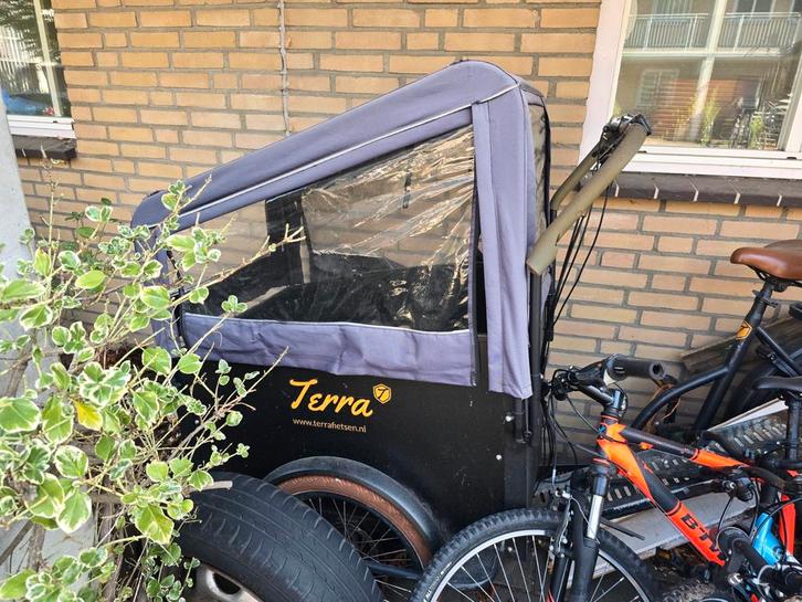 Elektrische Bakfiets Terra met Huif, Fietsen en Brommers, Fietsen | Bakfietsen, Gebruikt, Overige merken, 2 kinderen, Elektrisch