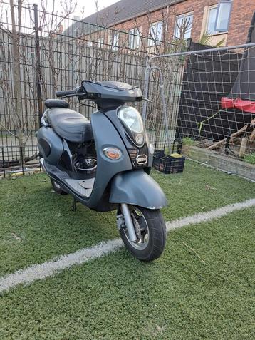Scooter  beschikbaar voor biedingen