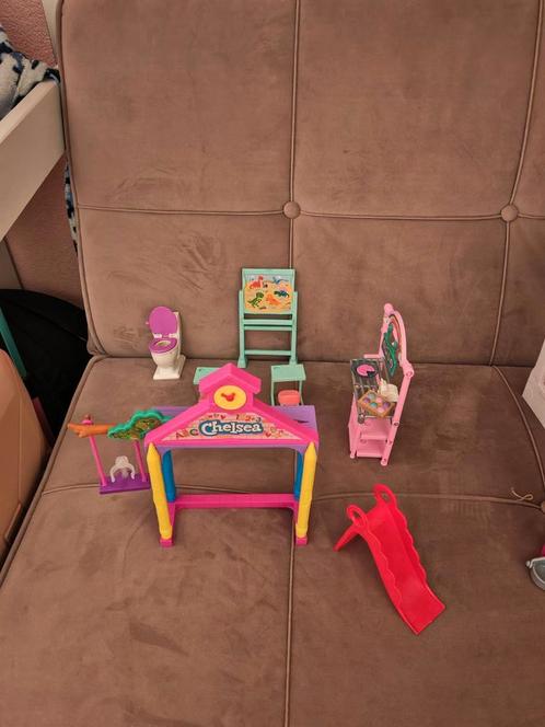 Barbie Chelsea school, kindercrèche met accessoires, Kinderen en Baby's, Speelgoed | Poppenhuizen, Zo goed als nieuw, Ophalen of Verzenden