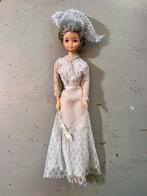 Vintage retro barbiepop barbie Petra von Plasty bruidsjurk, Ophalen of Verzenden, Gebruikt, Fashion Doll
