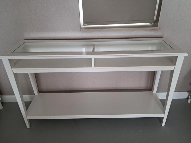 Ikea Liatorp sidetable - Zo goed als nieuw, Huis en Inrichting, Tafels | Sidetables, Zo goed als nieuw, 25 tot 50 cm, 100 tot 150 cm