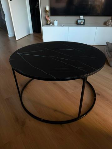 Salontafel zwart marmer met gemarmerde glazen tafelblad beschikbaar voor biedingen
