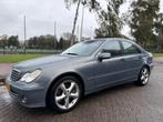 Mercedes-Benz C-Klasse 1.8 C180 Kompr Sedan 2005 Grijs, Auto's, 1385 kg, Achterwielaandrijving, 74 €/maand, 1796 cc