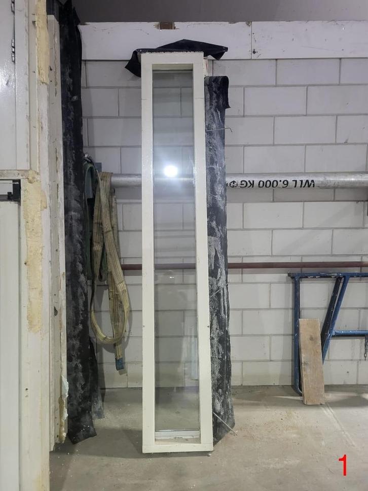 te koop diverse houten kozijnen, Doe-het-zelf en Verbouw, Kozijnen en Schuifpuien, Gebruikt, Deurkozijn, Hout, 225 cm of meer